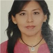 Profesora de Contabilidad que imparte clases a alumnos o cualquier persona interesada en conocer de esta materia